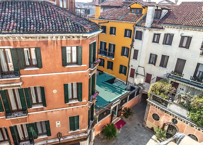 Hotel La Fenice et Des Artistes Venise